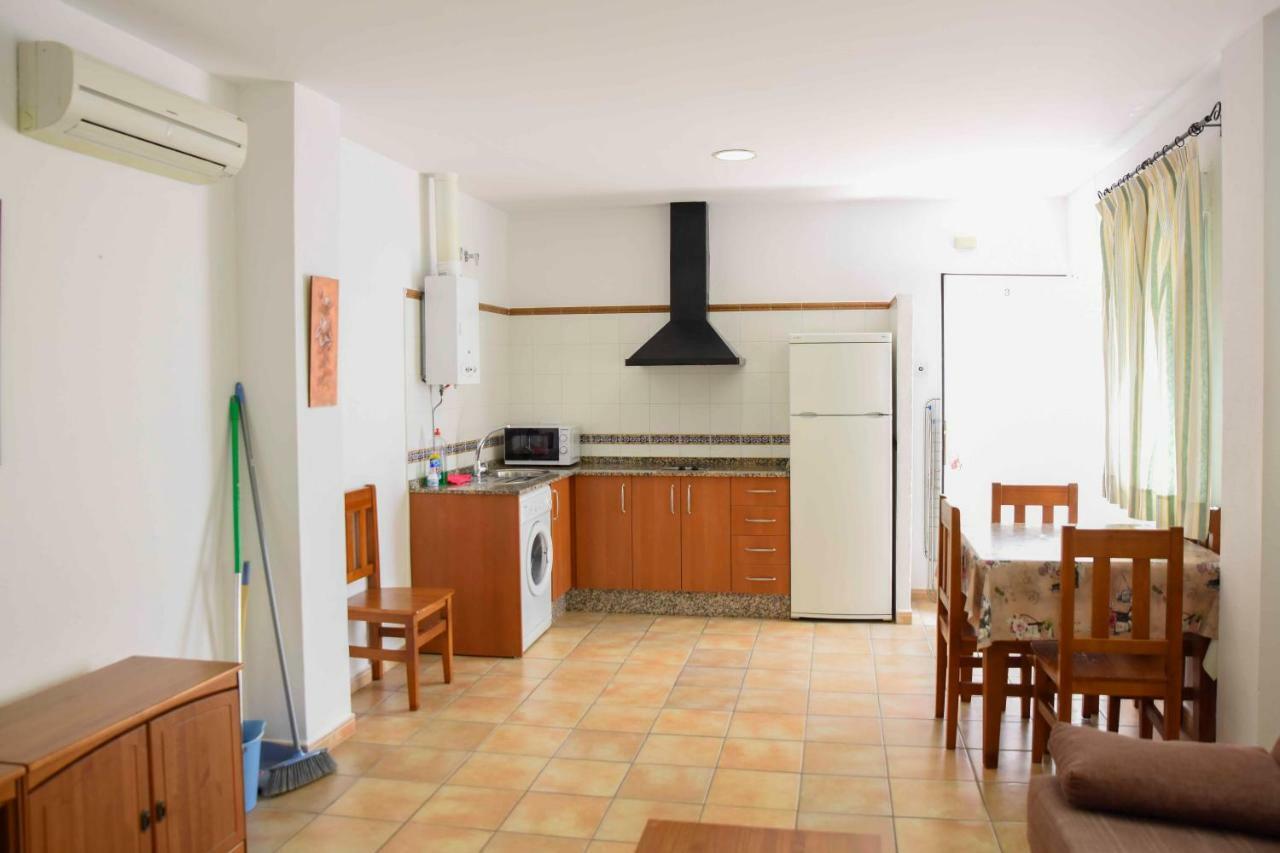 كونيل ذي لا فرونتيرا Apartamentos Perez Zara المظهر الخارجي الصورة