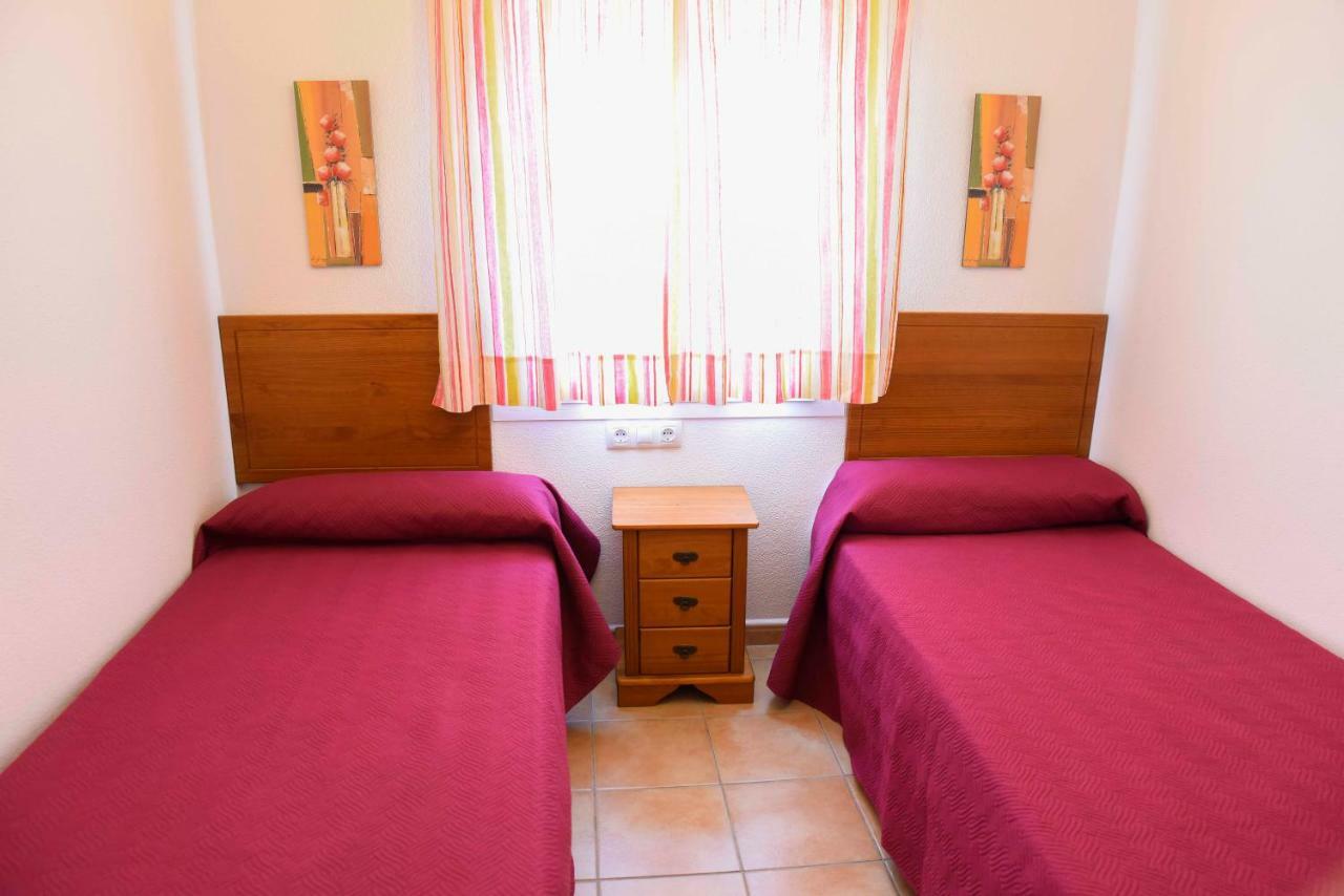 كونيل ذي لا فرونتيرا Apartamentos Perez Zara المظهر الخارجي الصورة